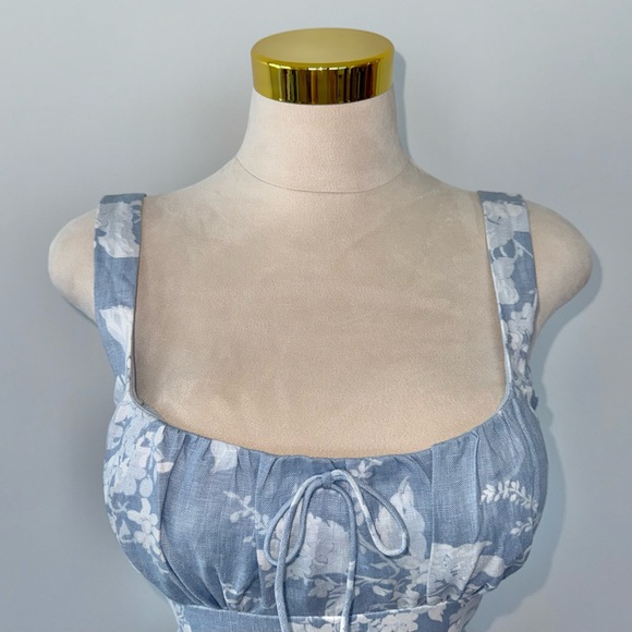 REFORMATION Daria Linen Dress
Size 6 | Blue Floral - Picture 6 of 7